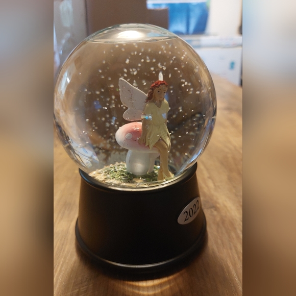 Fairy musical snow globe 2022 - Picture 2 of 2